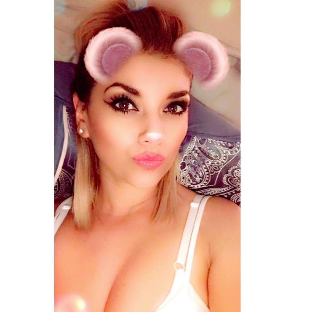 Meet your Posher, Brenda